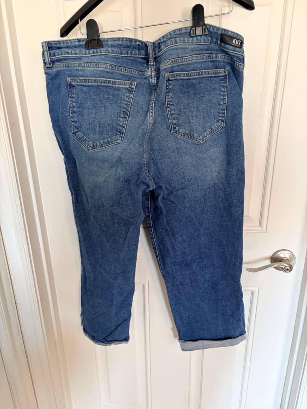 Kut from the Kloth Medium Wash Cropped Jeans - Blue